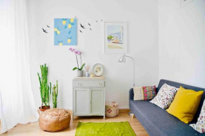 Two bedroom cozy flat by river in quiet art zone